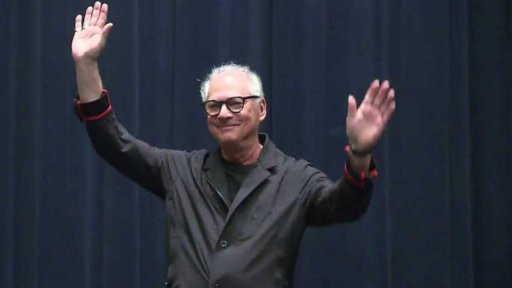 Barry Levinson uvedl ve Varech svůj snímek Rain Man