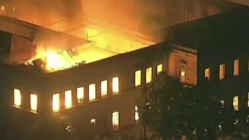 Požár zničil nejstarší brazilské muzeum