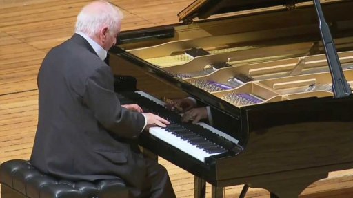 Daniel Barenboim hraje Beethovena