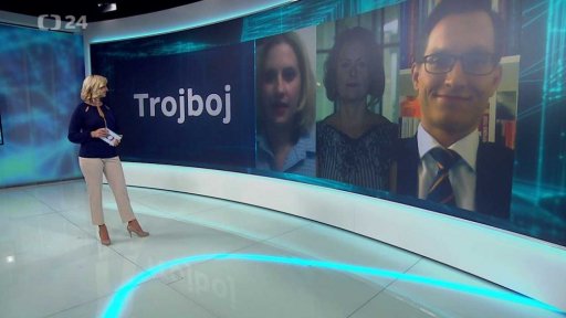 Trojboj: vyšší platy státních zaměstnanců