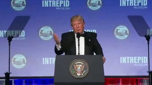 Pohled za oponu Trumpovy administrativy + rozhovor s J. Hornátem