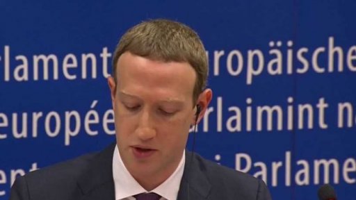 Kdo vládne? Facebook, nebo politika? + rozhovor s P. Koubským