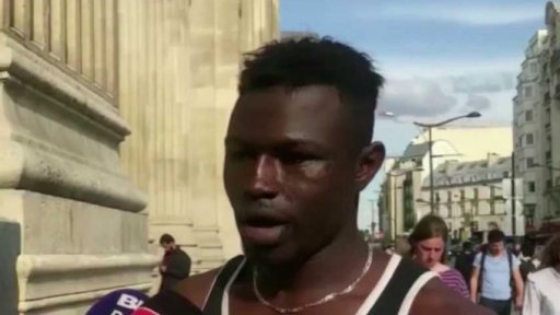 Francie oslavuje Spider-Mana z Mali