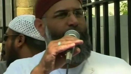 Británie posiluje v boji proti terorismu + rozhovor s B. Vegrichtovou