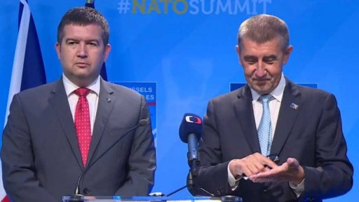 Otazníky kolem summitu NATO