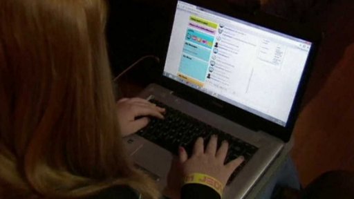 Trend sebepoškozování u dětí + rozhovor s K. Bartošovou