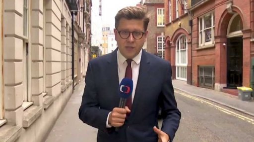 Británie a nejasný původ majetku cizinců + rozhovor s J. Jůnem