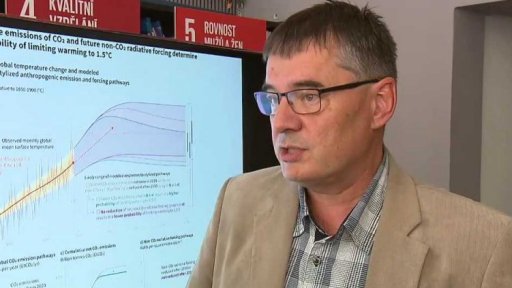 Varování klimatického panelu OSN + rozhovor s R. Tolaszem