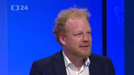 Státníci řeší světové problémy v Davosu - host ve studiu