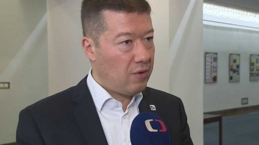 Reakce na blížící se koalici