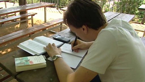 Příliš těžké maturitní testy? - reportáž