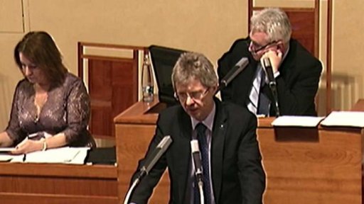 Příliš těžké maturitní testy? - schvalování maturity z matematiky