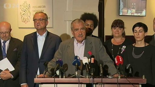 Jednání sněmovny o důvěře vlády