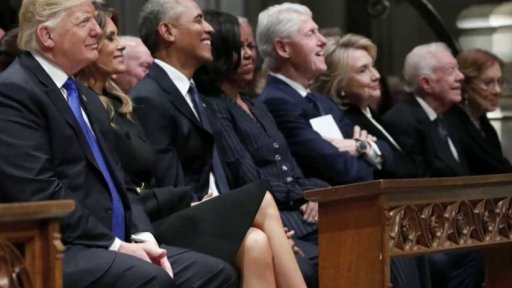 Fotografie: pohřeb G. Bushe st.