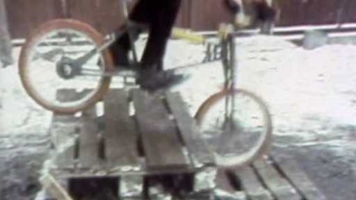 Trénink na cyklotrialových kolech i na sněhu (1986)