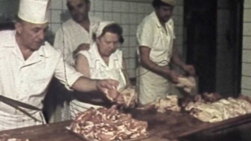Jídla staré české kuchyně v ústecké restauraci (1982)
