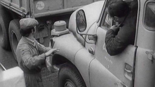 Zatěžkávací zkouška přemostění železniční stanice Praha střed (1978)