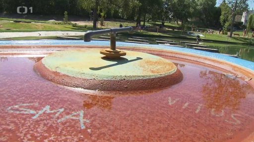 Nově otevřené koupaliště Lhotka