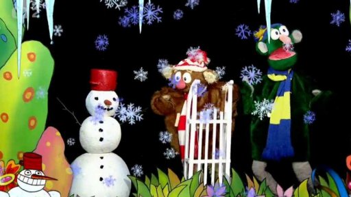 Jů a Hele potkají zpívajícího sněhuláka, říkají Zpěvulák!