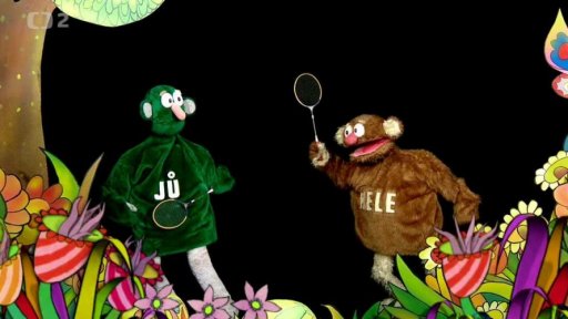 Jů a Hele hrají badmington.