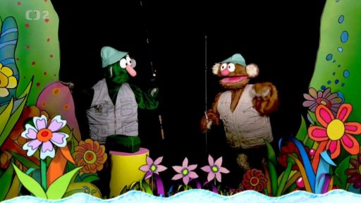 Jů a Hele se chystají na ryby, Hele zdržuje.