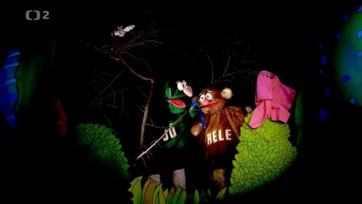 Fámula vyprala Mufovi převlek za strašidlo a obarvila ho na růžovo, Mufa se teď vůbec nikdo nebojí…