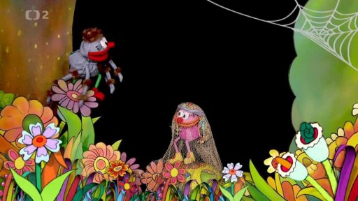 Fámula po ránu běhá. Muf v převleku za pavouka ji loví. Ve skutečnosti se bojí pavouků ale Muf!