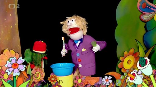 Sklíčený Muf, stále ve vodnickém, navštíví Haryho. Hary jej rozveselí společnou písní při čištění zubů.