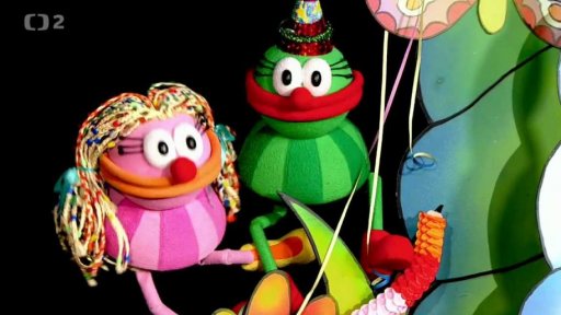 Muf připravuje na paloučku předsilvestrovskou oslavu. Fámula přijde se zprávou, že Hele je smutné, skoro pláče…