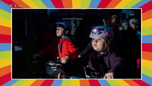 Noční koloběžkování