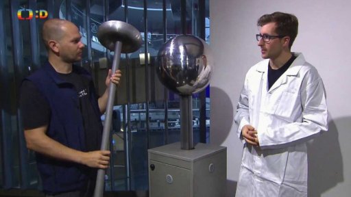 TýYó Koumákova reportáž: Blesk a hrom