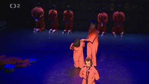 Uvedení divadelní hry Olivera Frljiće „Naše násilí, vaše násilí“ na brněnském festivalu