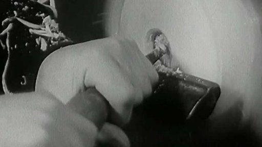 Lidoví řezbáři v Maďarsku obnovili výrobu čutor