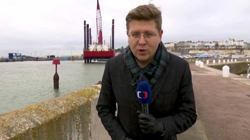 Britští poslanci jednali o možnosti tvrdého brexitu