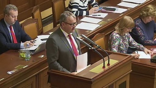 Rychlejší dostavba dálnice D11 do Hradce Králové