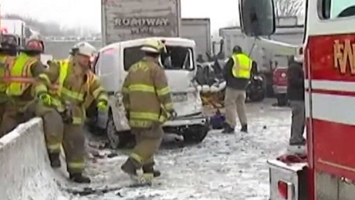 Mrazivé počasí v USA má 12 obětí