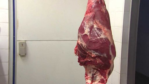 Mimořádná opatření kvůli masu z Polska