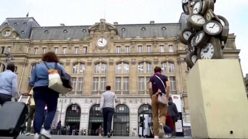 Europoslanci proti střídání času