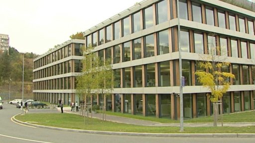 Hromadné propouštění ve velkých podnicích