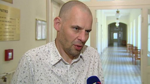 Pátrání po dívkách, které uprchly z ústavu