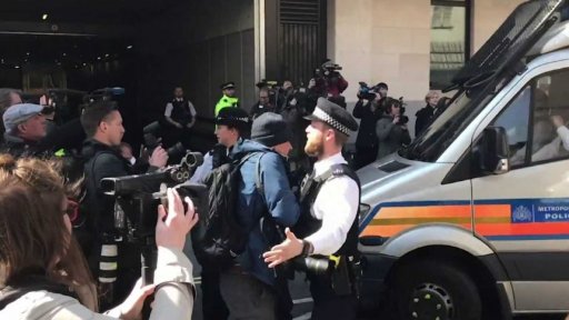 Zatčený spolupracovník Assange