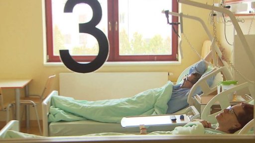 Pacientů se spalničkami ubývá