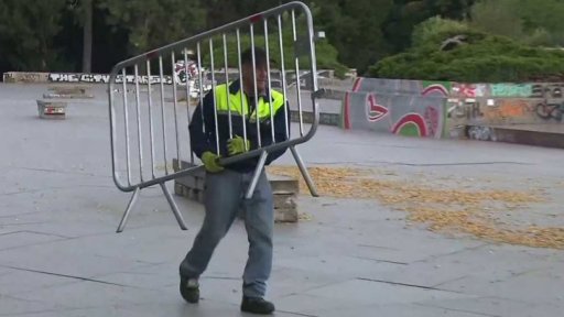 Střeše podzemí u metronomu na Letné hrozí zřícení