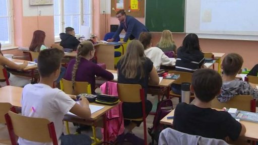 Spor o to, zda zvýšit učitelům platy