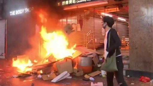 Neklidná noc v Hongkongu