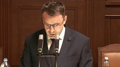 Diskuse poslanců o výběru mýta