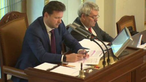 Vláda znovu neprosadila daňový balíček