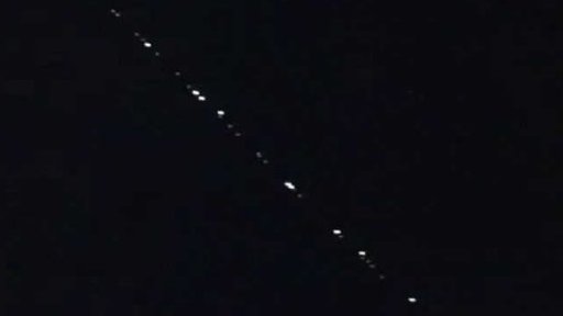 Neobvyklý jev na noční obloze