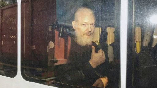 Assange už není obviněn ze znásilnění