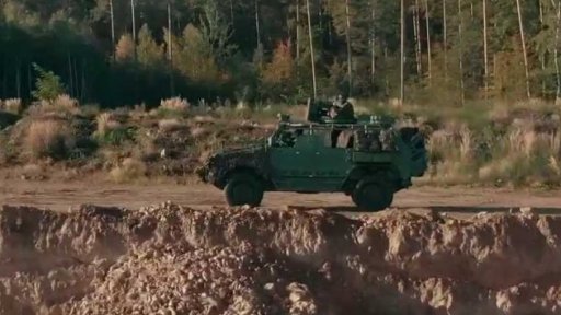 Žaloba kvůli nákupu obrněnců